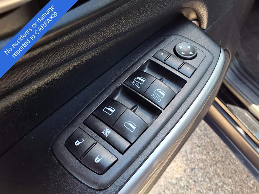 Thumbnail: 2022 Jeep Cherokee - 21