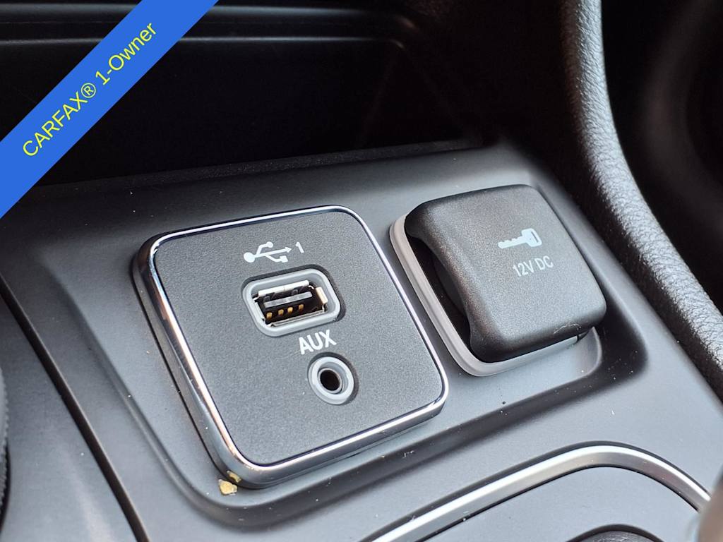Thumbnail: 2021 Jeep Cherokee - 26