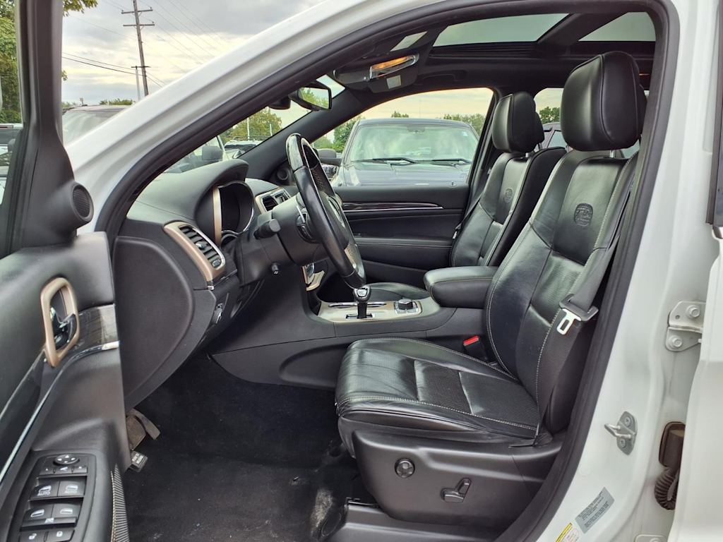 Thumbnail: 2015 Jeep Grand Cherokee - 10