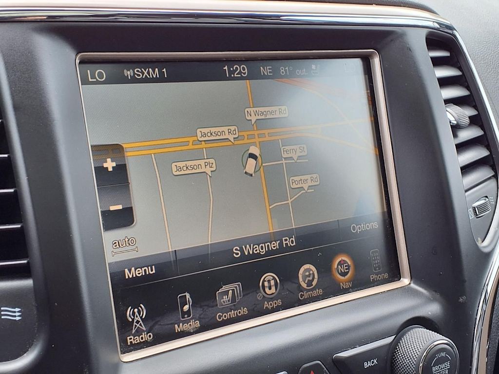 Thumbnail: 2015 Jeep Grand Cherokee - 12