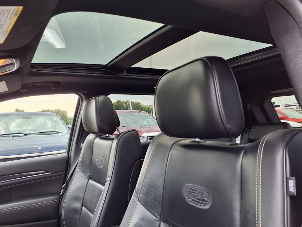 Thumbnail: 2015 Jeep Grand Cherokee - 22