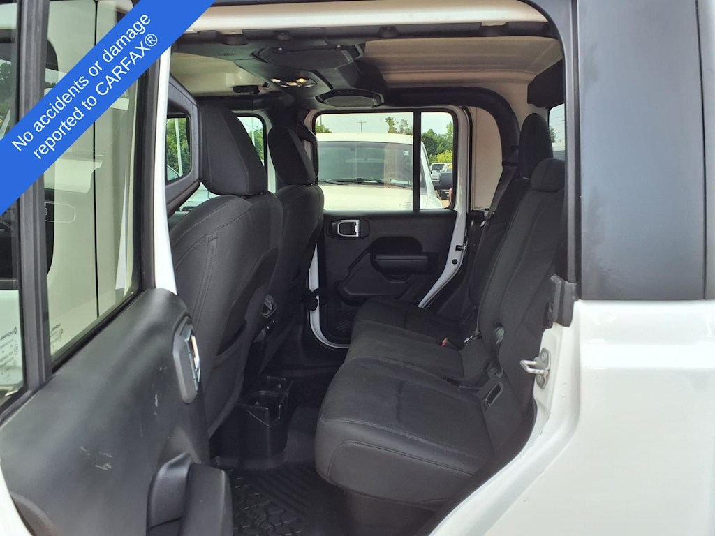 Thumbnail: 2020 Jeep Gladiator - 11