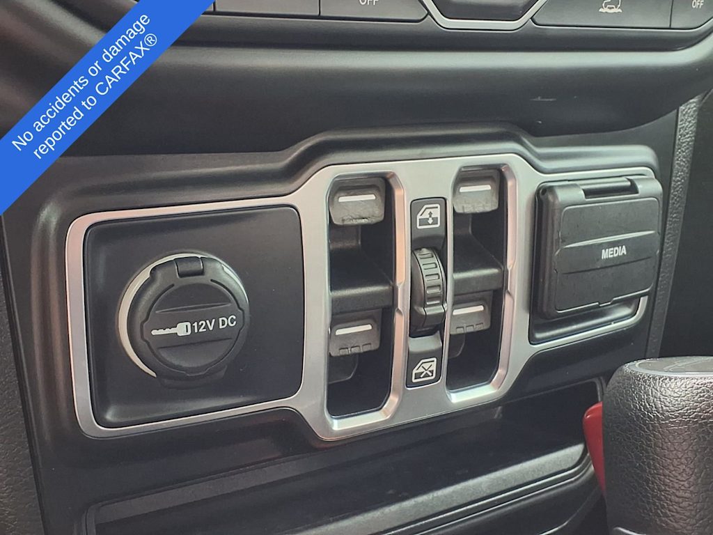 Thumbnail: 2020 Jeep Gladiator - 23