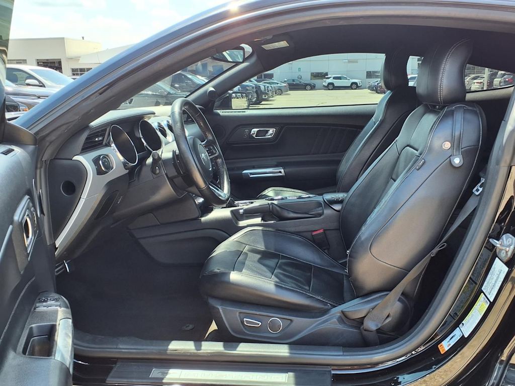 Thumbnail: 2015 Ford Mustang - 8