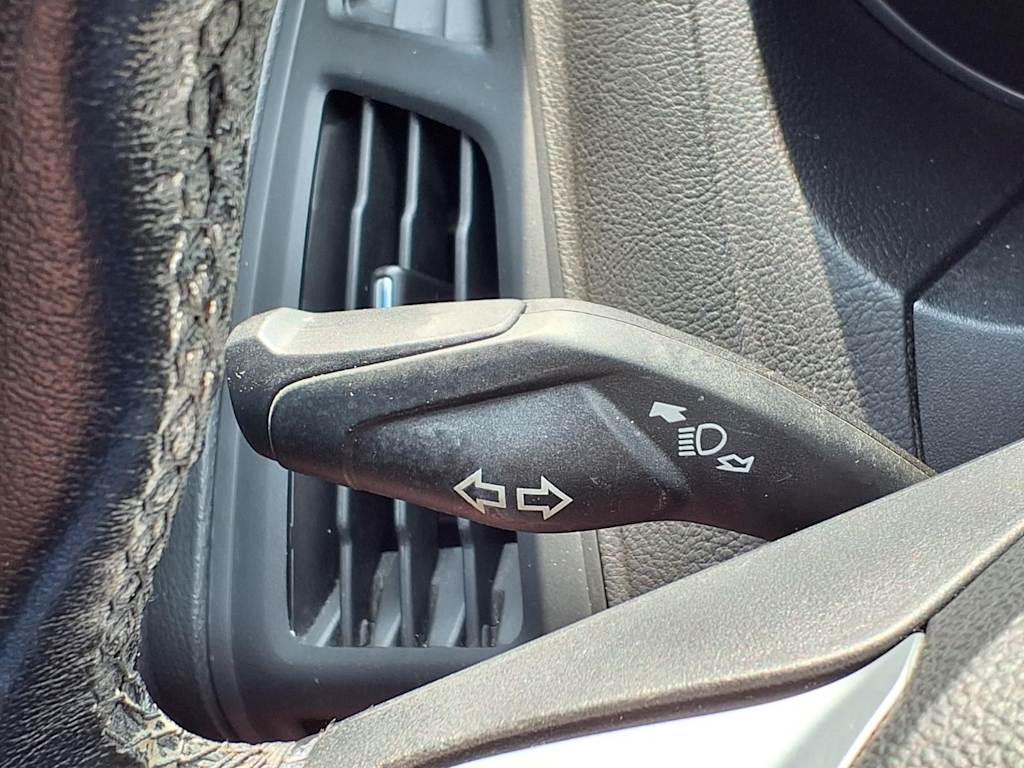 Thumbnail: 2014 Ford Focus - 22
