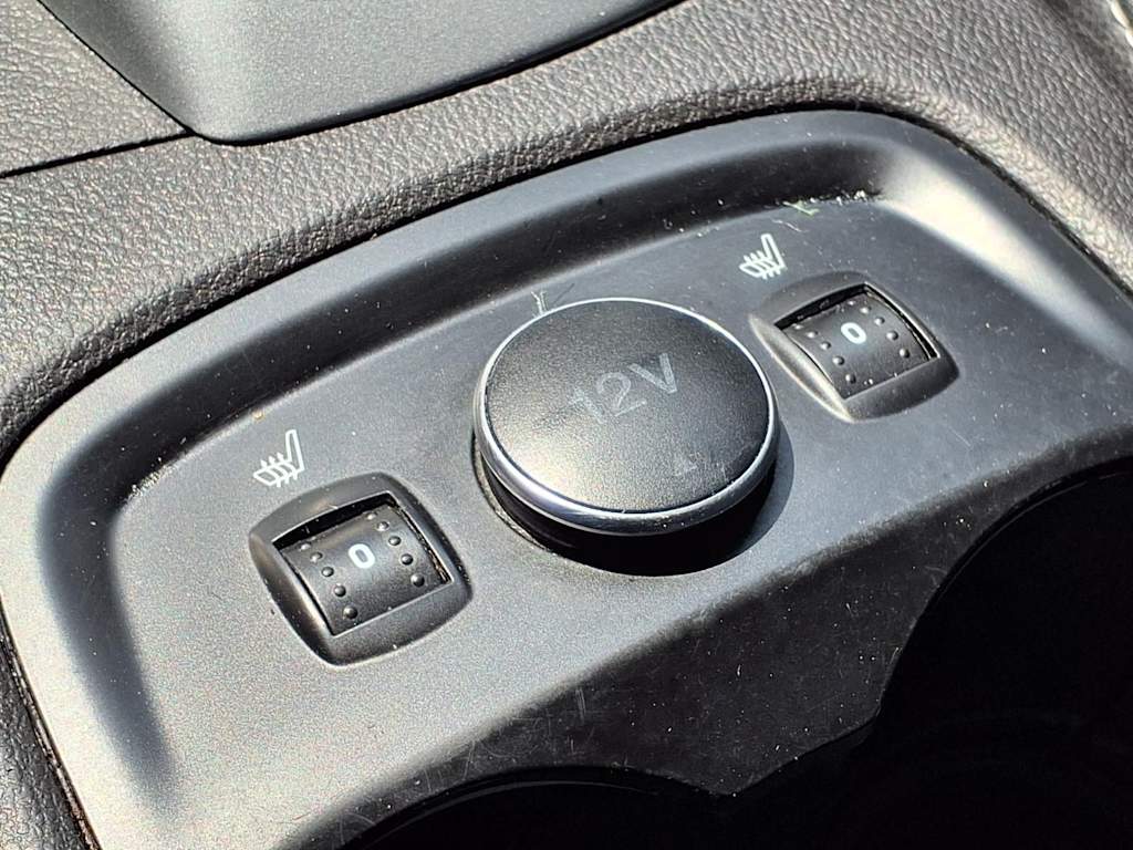 Thumbnail: 2014 Ford Focus - 26