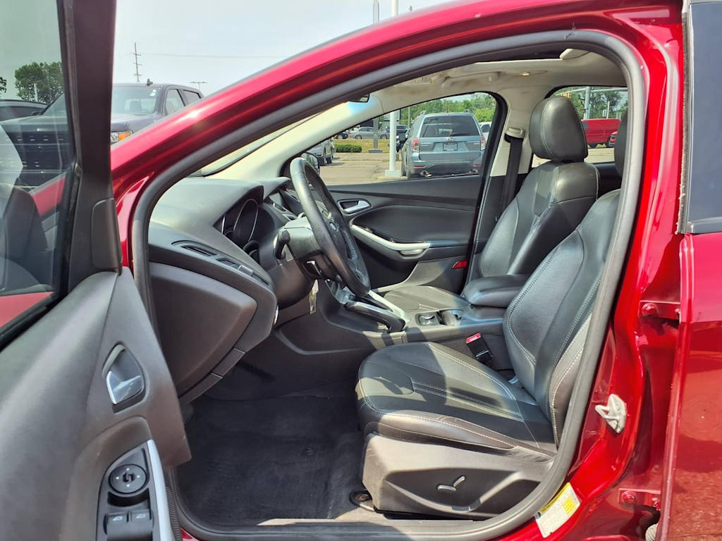 Thumbnail: 2014 Ford Focus - 10