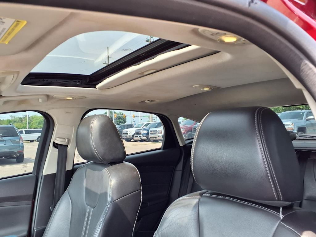 Thumbnail: 2014 Ford Focus - 21