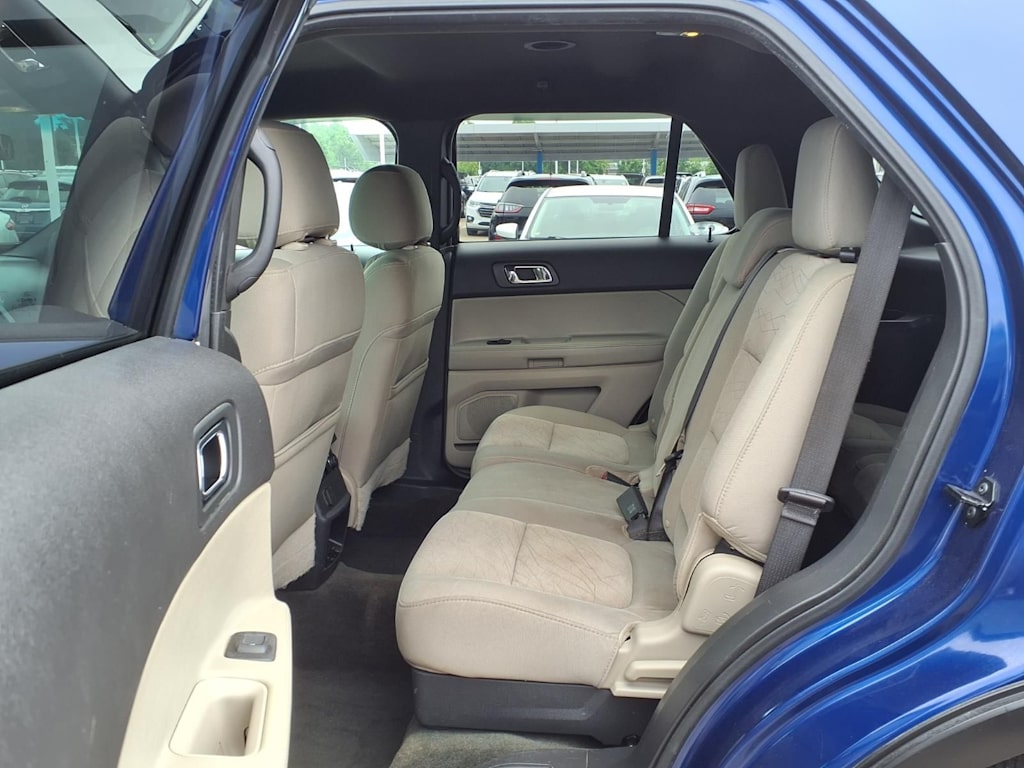 Thumbnail: 2013 Ford Explorer - 11