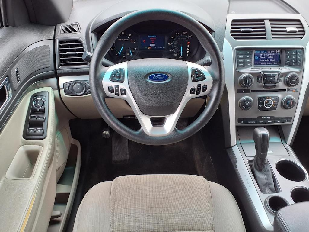 Thumbnail: 2013 Ford Explorer - 8