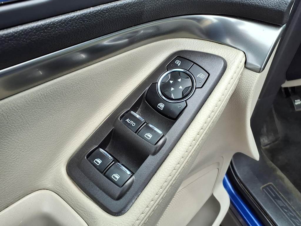 Thumbnail: 2013 Ford Explorer - 20