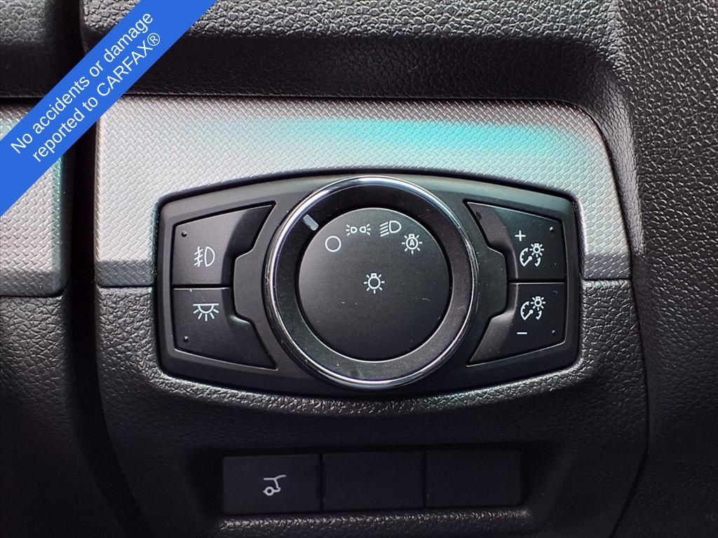 Thumbnail: 2014 Ford Explorer - 29