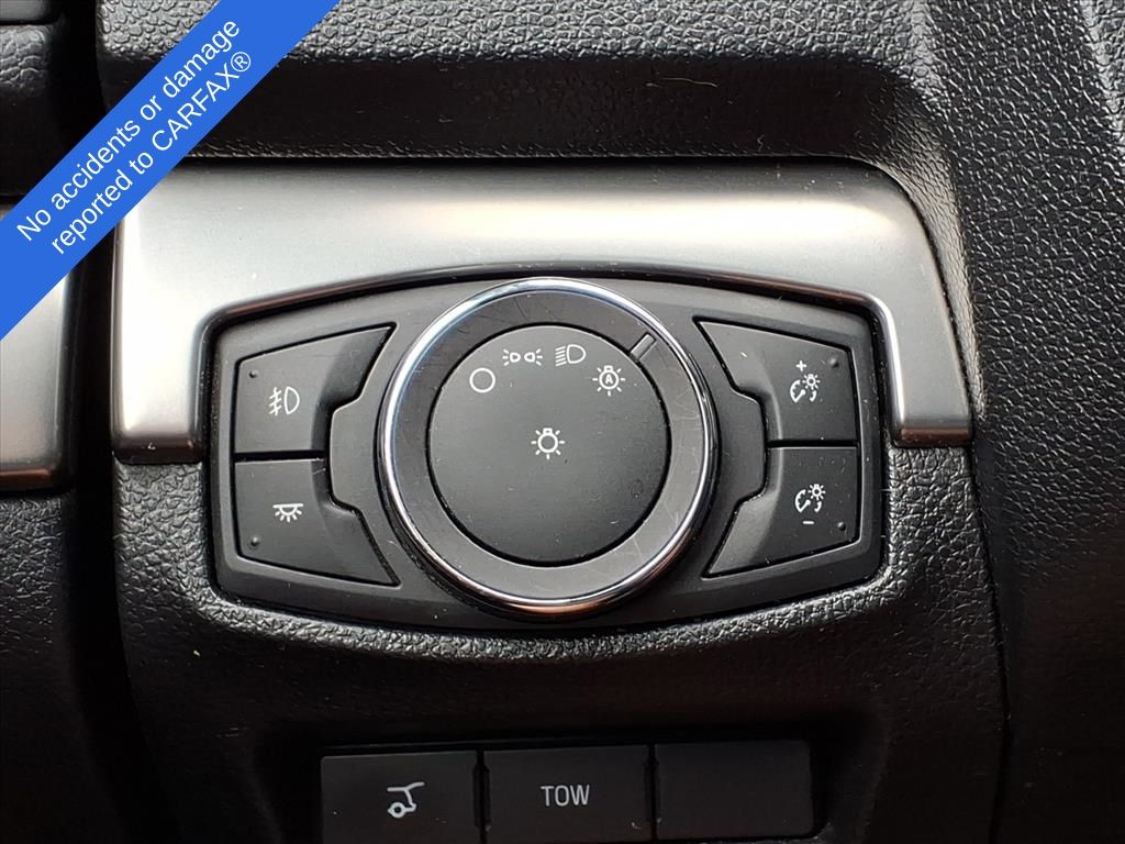 Thumbnail: 2018 Ford Explorer - 30