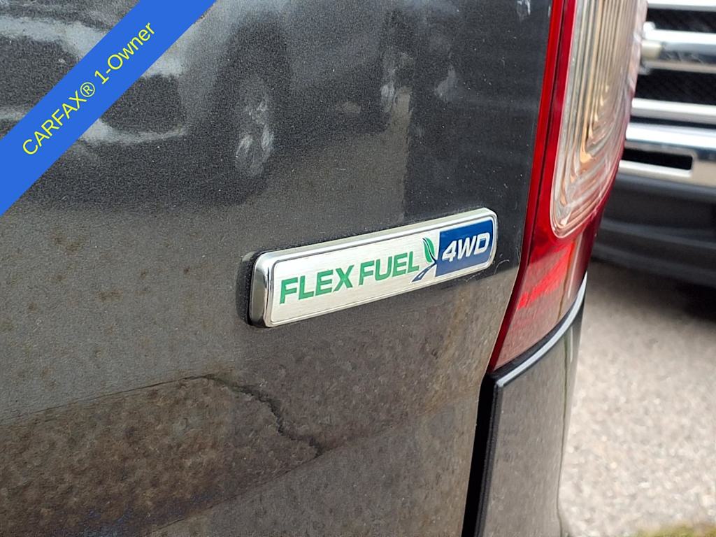 Thumbnail: 2015 Ford Explorer - 7