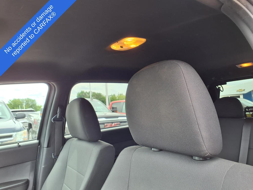 Thumbnail: 2010 Ford Escape - 20