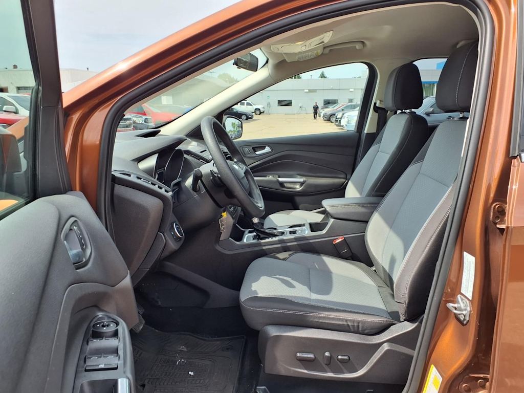 Thumbnail: 2017 Ford Escape - 10