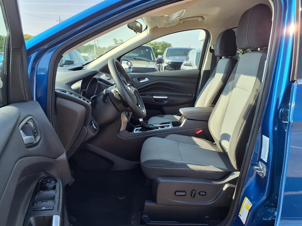 Thumbnail: 2017 Ford Escape - 9