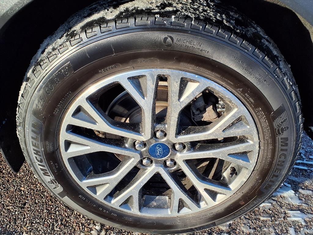 Thumbnail: 2021 Ford Escape - 8