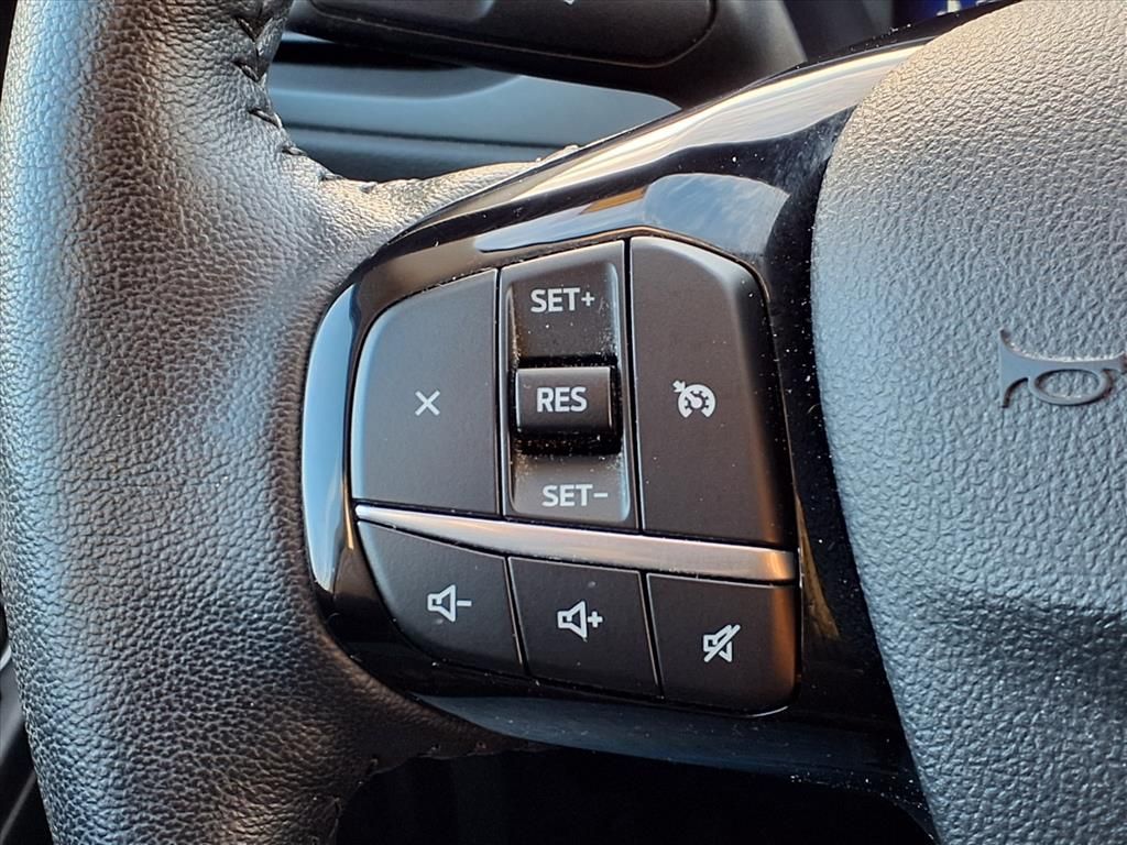 Thumbnail: 2021 Ford Escape - 28