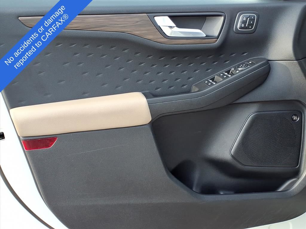 Thumbnail: 2020 Ford Escape - 21