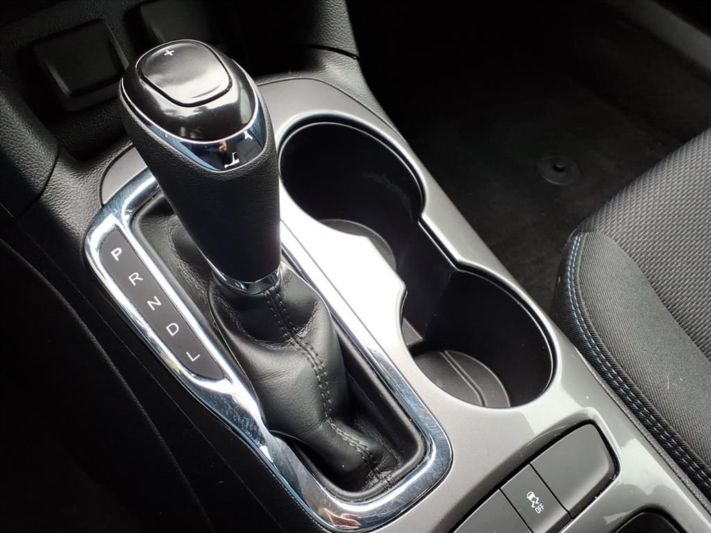 Thumbnail: 2017 Chevrolet Cruze - 24