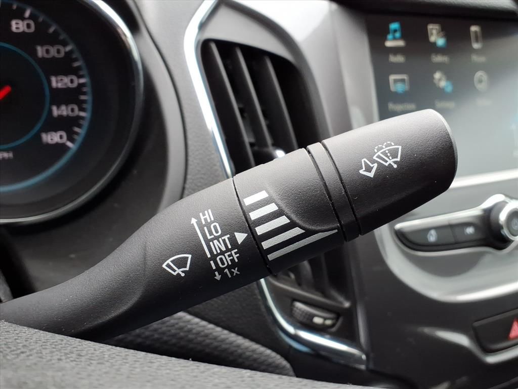 Thumbnail: 2017 Chevrolet Cruze - 13