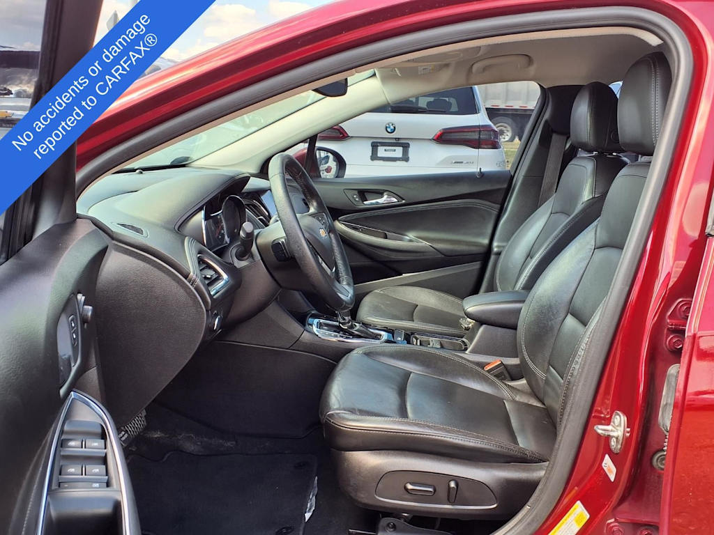 Thumbnail: 2017 Chevrolet Cruze - 10