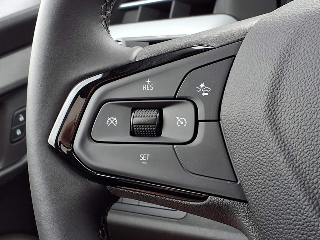 Thumbnail: 2027 Chevrolet Bolt EV - 23