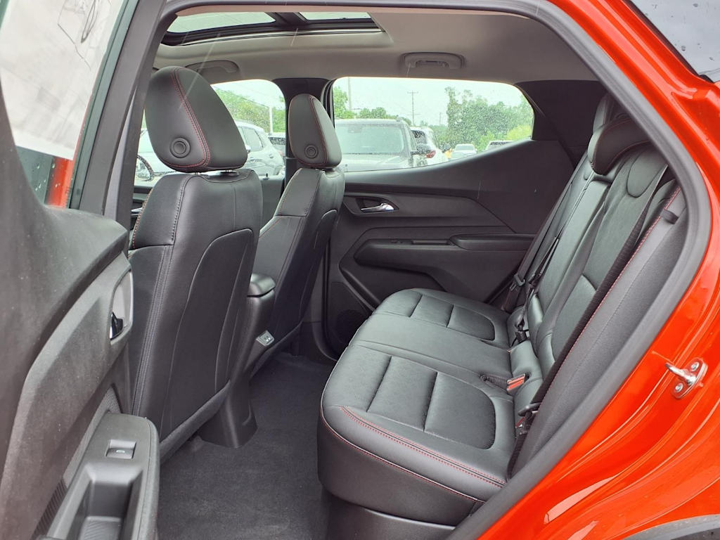 Thumbnail: 2027 Chevrolet Bolt EV - 10