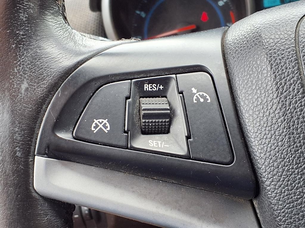 Thumbnail: 2014 Chevrolet Cruze - 25