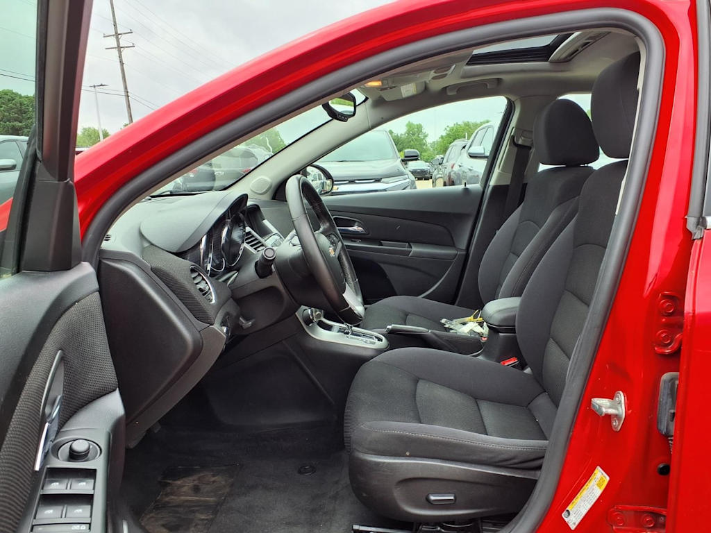 Thumbnail: 2014 Chevrolet Cruze - 10