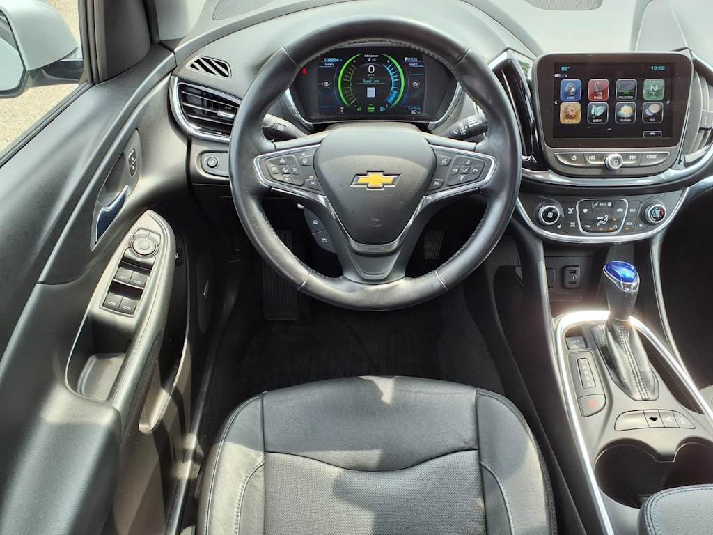 Thumbnail: 2018 Chevrolet Volt - 8