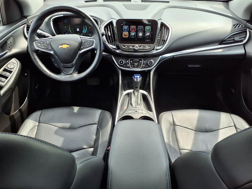 Thumbnail: 2018 Chevrolet Volt - 2