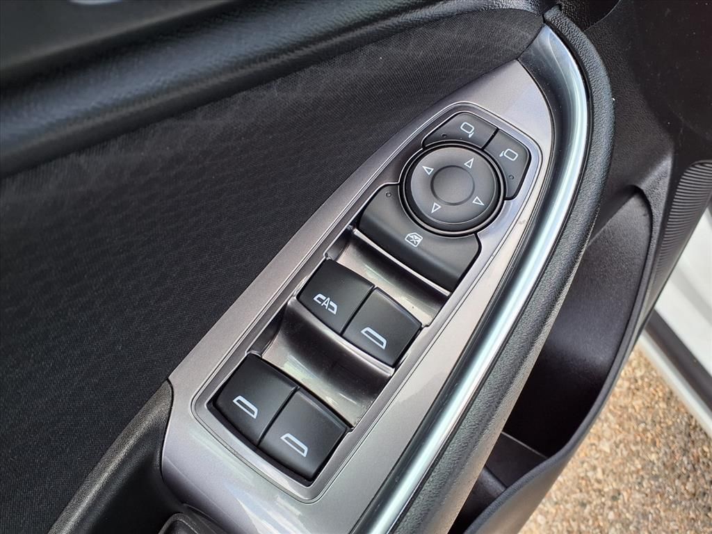 Thumbnail: 2018 Chevrolet Malibu - 20