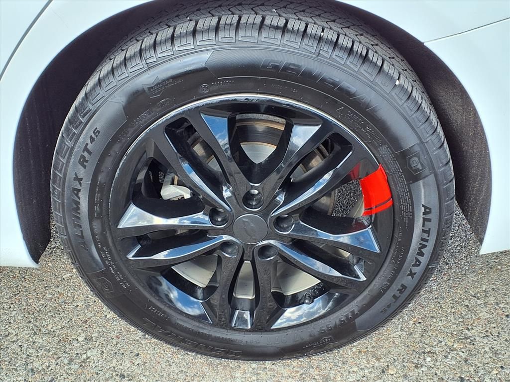 Thumbnail: 2018 Chevrolet Malibu - 7