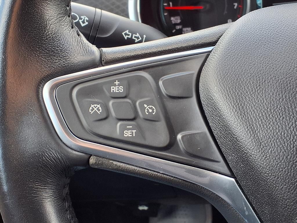 Thumbnail: 2018 Chevrolet Malibu - 27