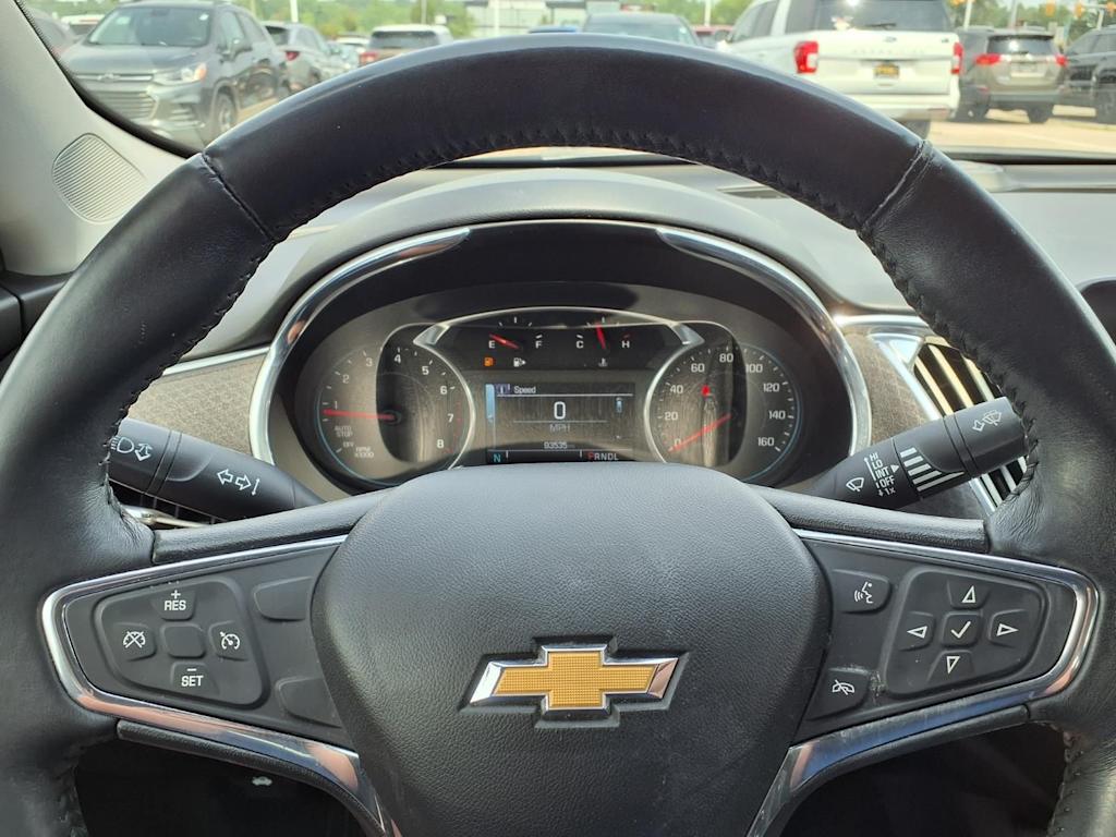 Thumbnail: 2016 Chevrolet Malibu - 21