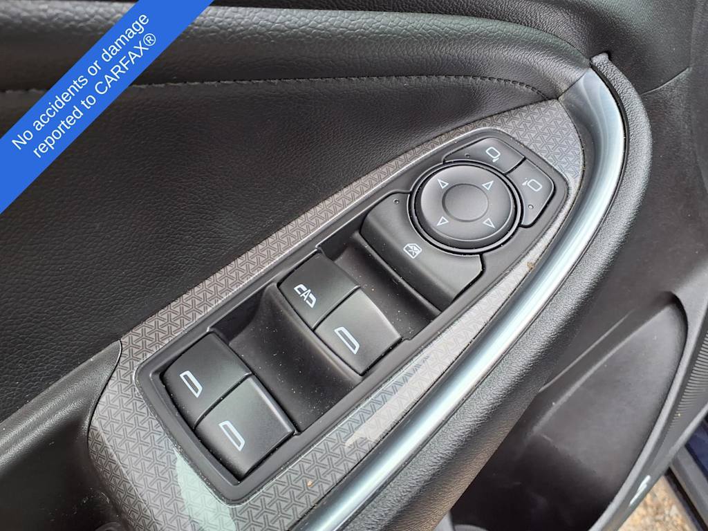 Thumbnail: 2016 Chevrolet Malibu - 17