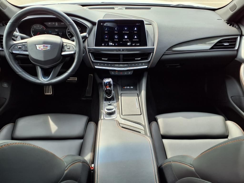 2022 Cadillac CT5 V 2