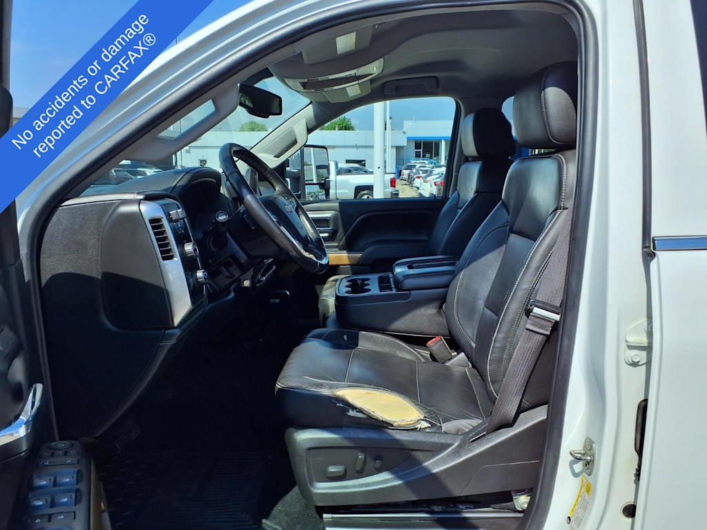 Thumbnail: 2015 Chevrolet Silverado 2500 - 10