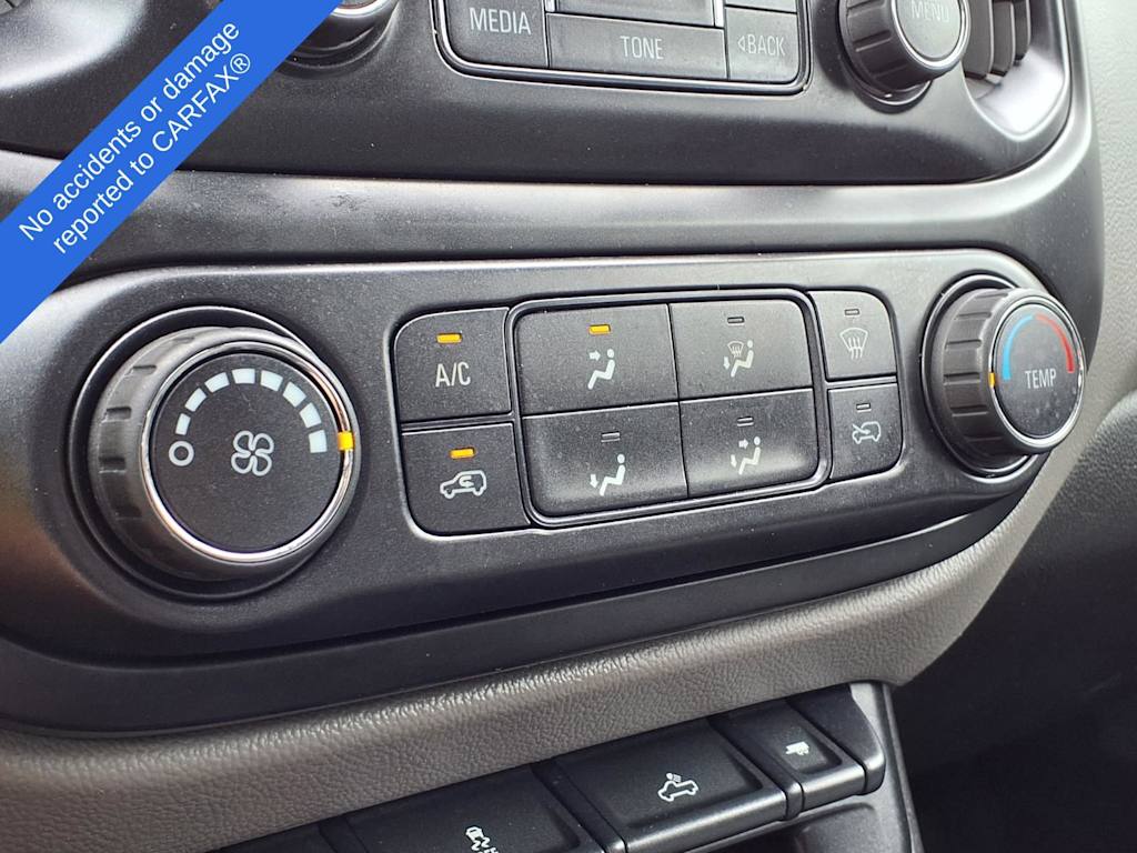Thumbnail: 2015 Chevrolet Colorado - 25