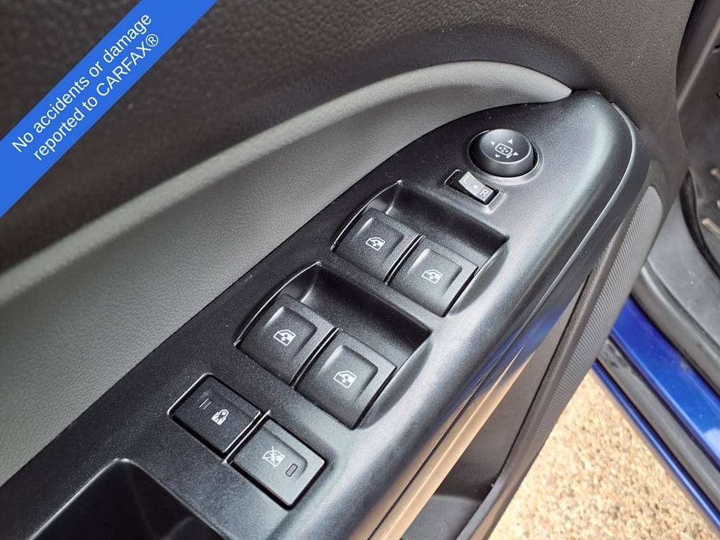 Thumbnail: 2015 Chevrolet Colorado - 20