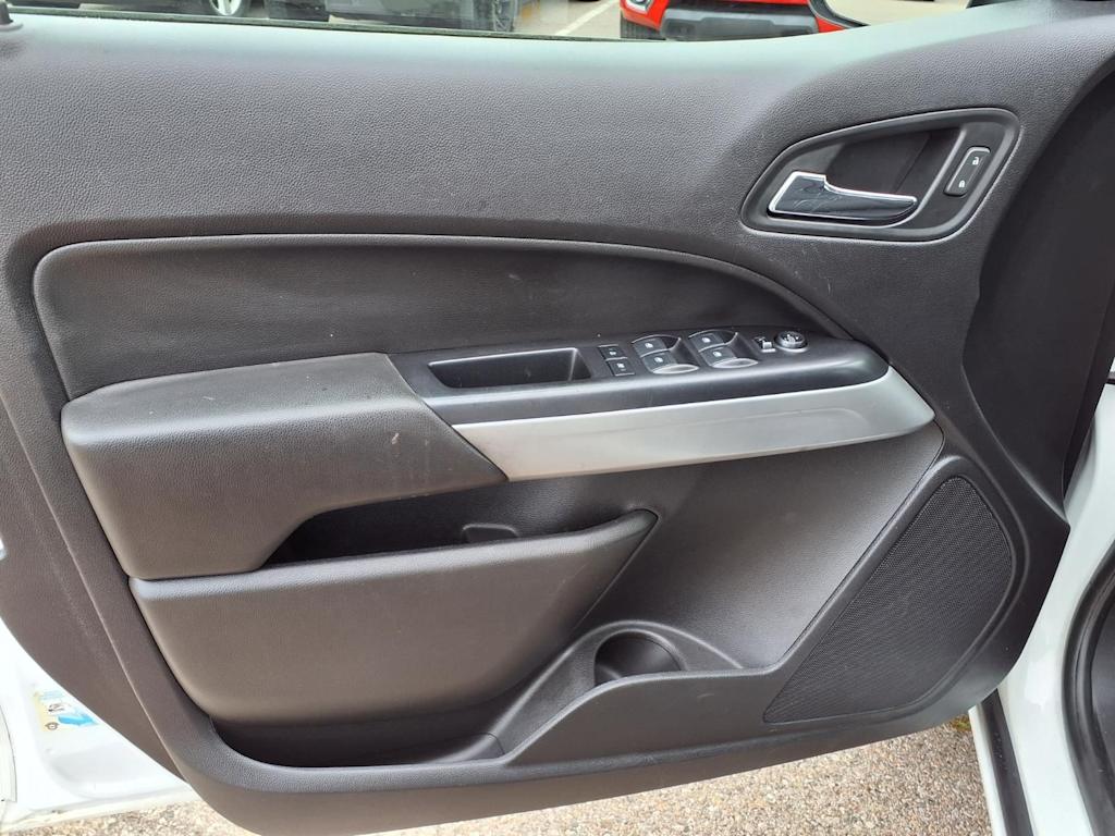 Thumbnail: 2019 Chevrolet Colorado - 18