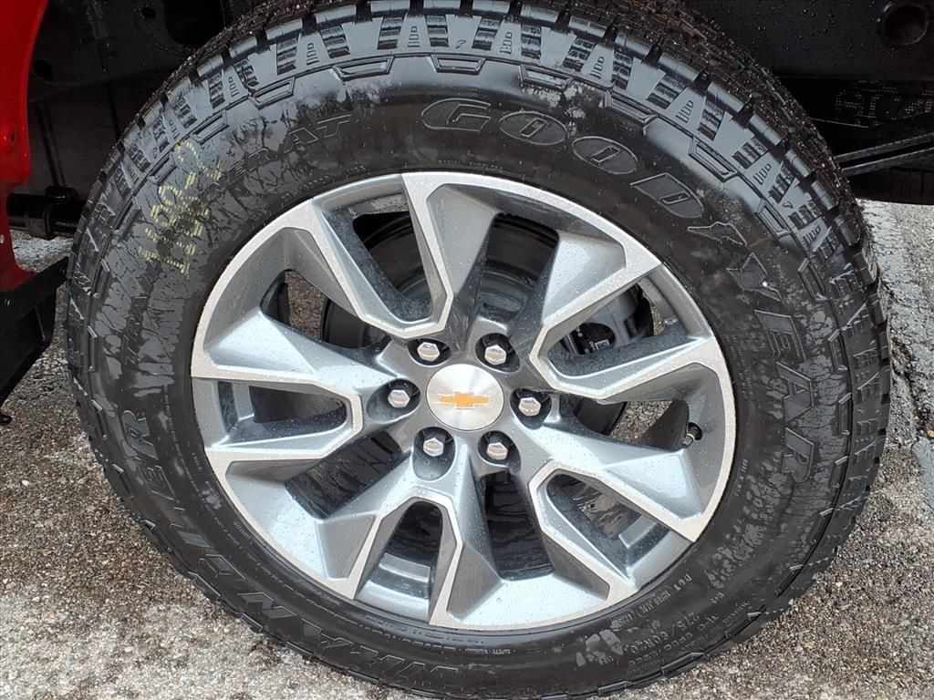 Thumbnail: 2026 Chevrolet Silverado 1500 - 5