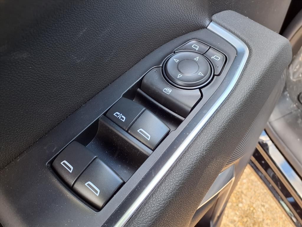 Thumbnail: 2026 Chevrolet Silverado 1500 - 14