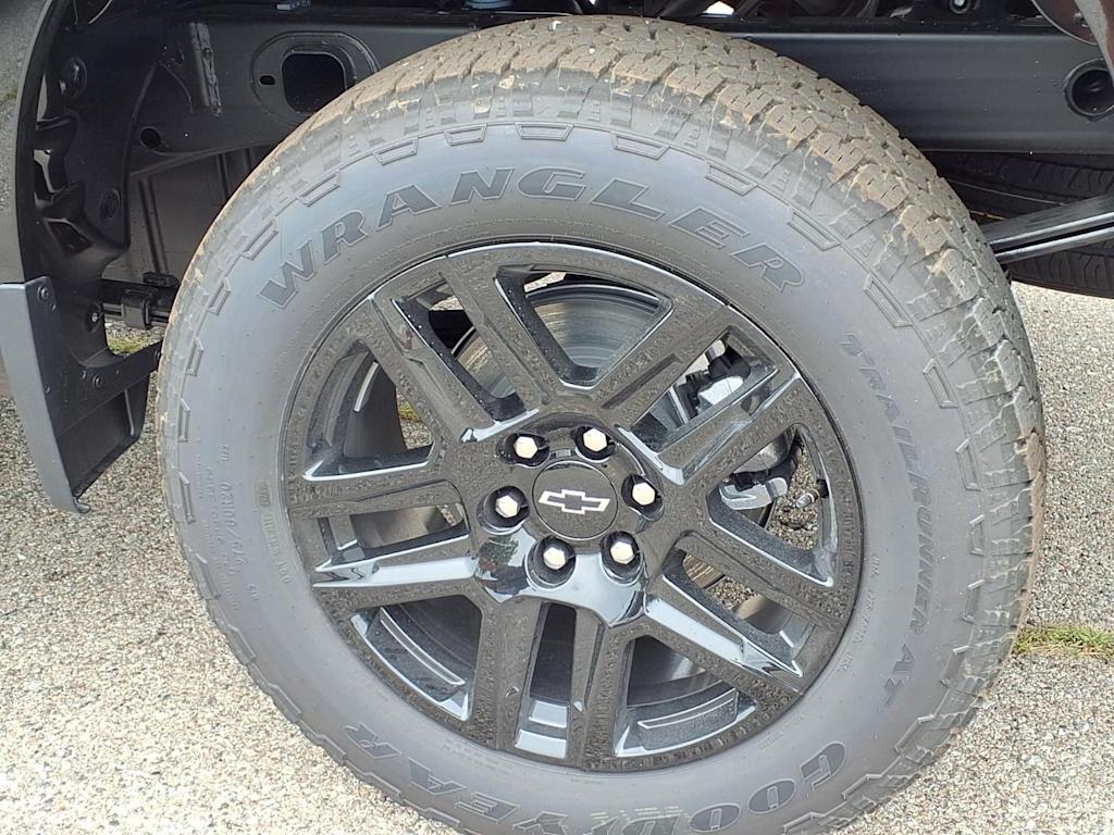 Thumbnail: 2026 Chevrolet Silverado 1500 - 7