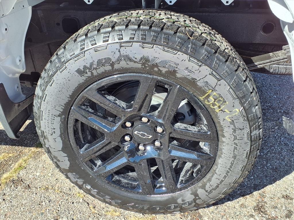 Thumbnail: 2026 Chevrolet Silverado 1500 - 7