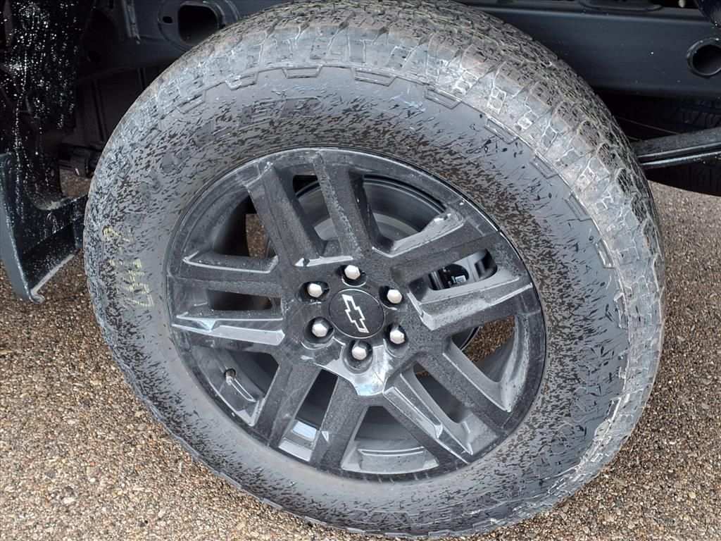 Thumbnail: 2026 Chevrolet Silverado 1500 - 7