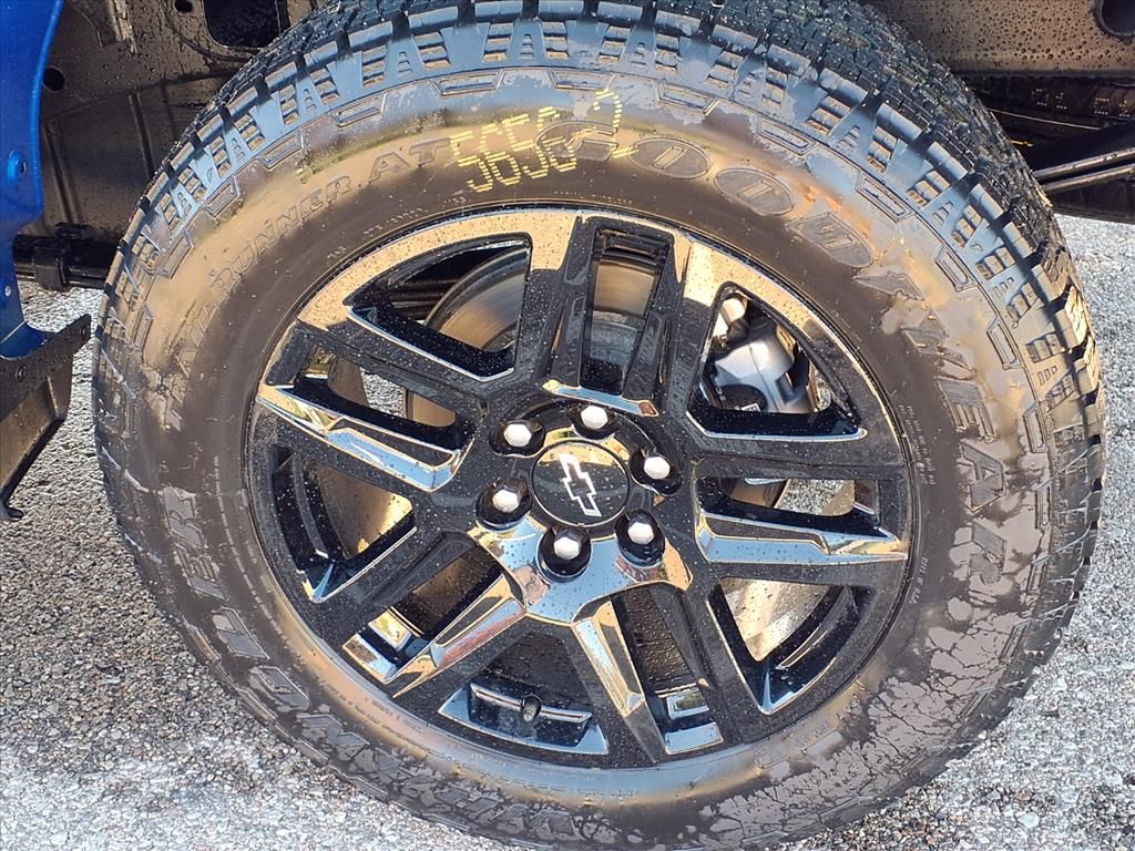 Thumbnail: 2026 Chevrolet Silverado 1500 - 7