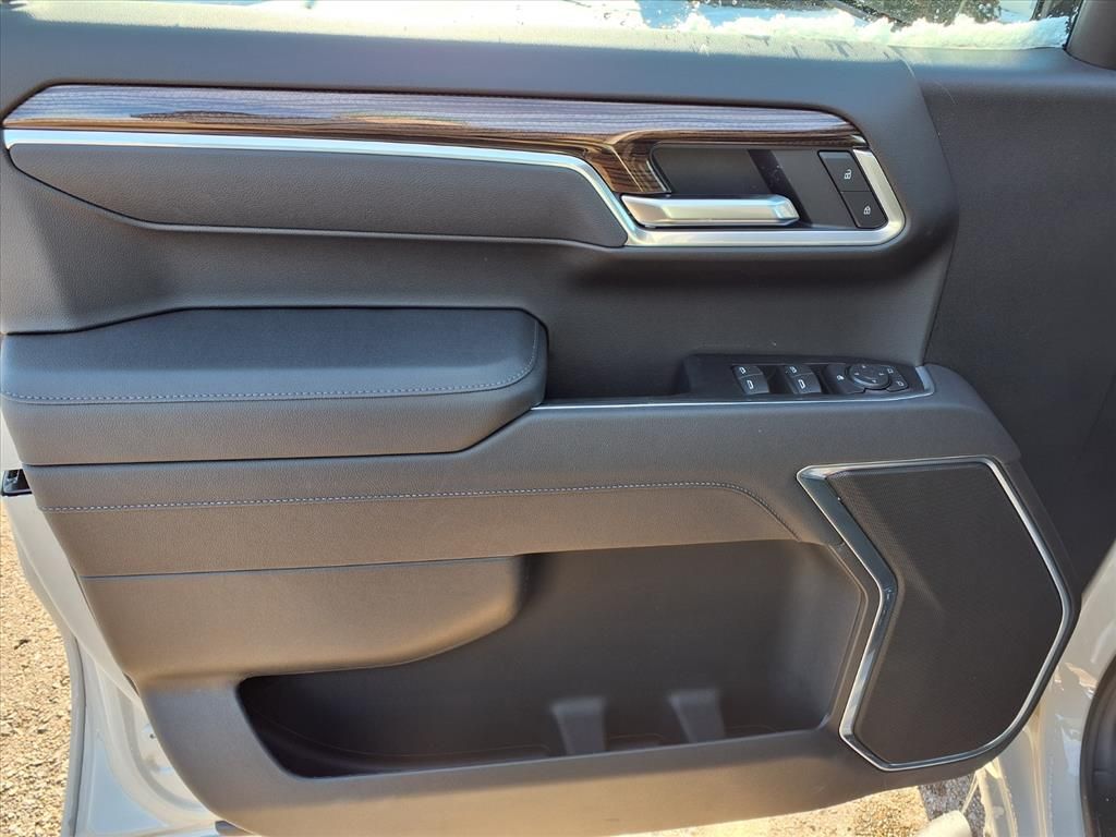 Thumbnail: 2026 Chevrolet Silverado 1500 - 14